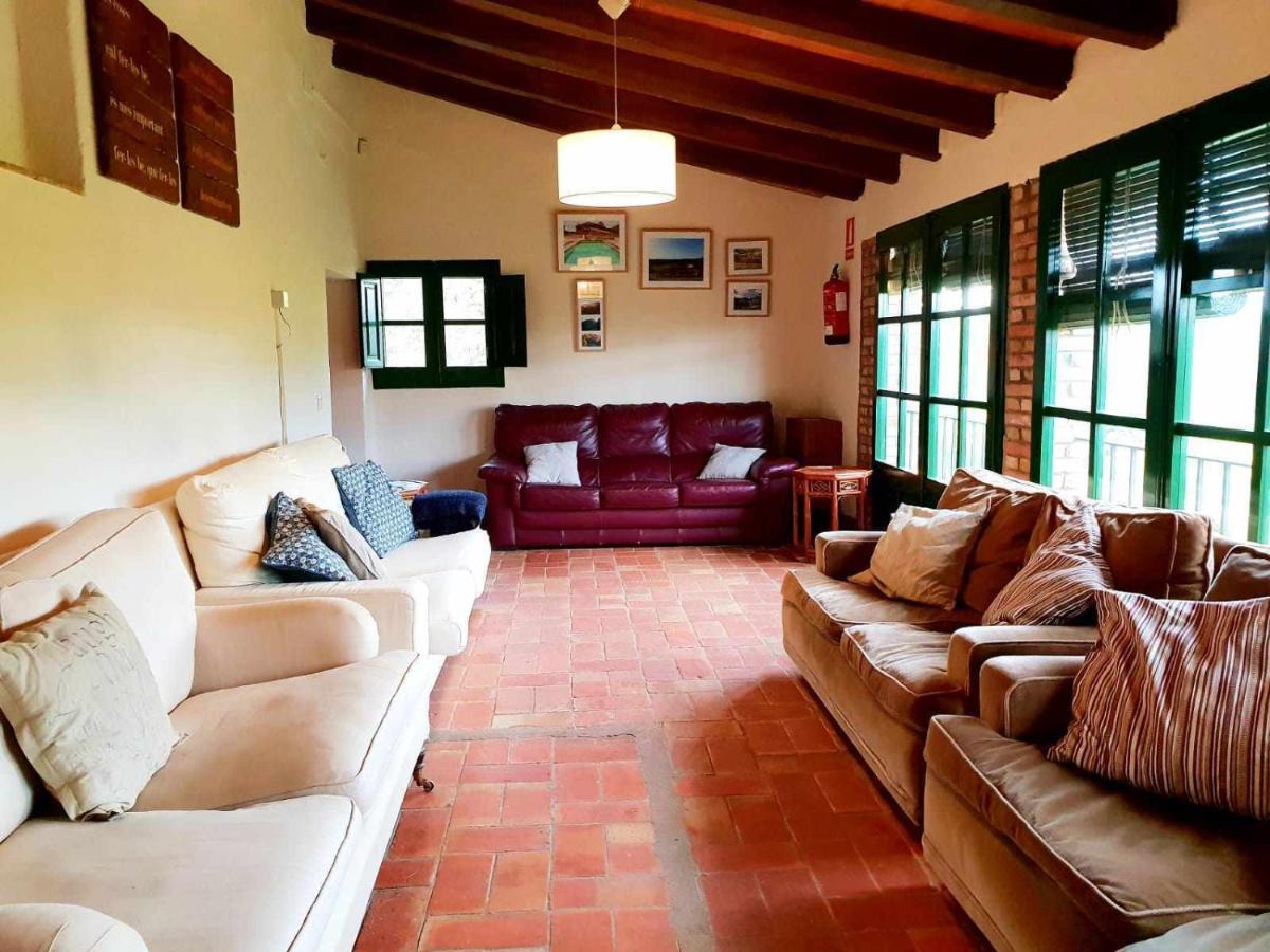 Casa rural en Girona 8 habitaciones hasta 30 personas piscina privada Cabanelles Exterior foto